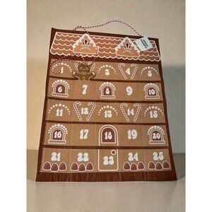 Gingerbread House-Themed Felt Advent Calendar With 24 Pockets & Hanging Loop Chr